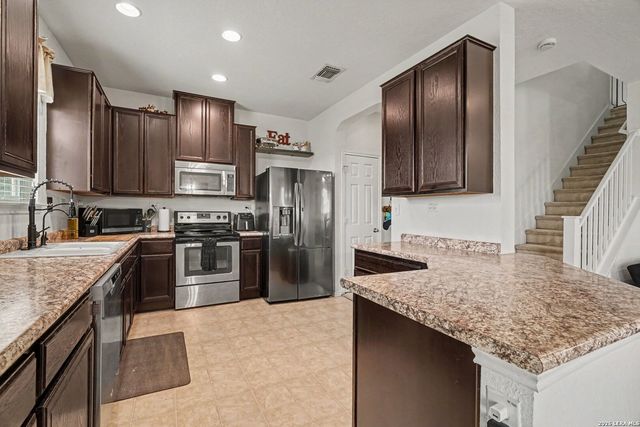 7602 PALOMINO CV, San Antonio, TX 78244