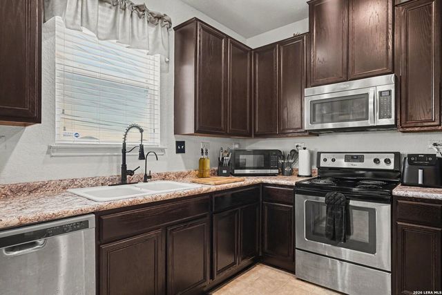 7602 PALOMINO CV, San Antonio, TX 78244