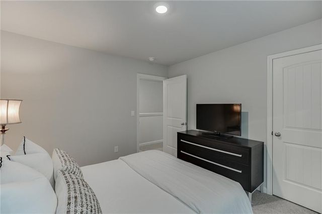5915 Screech Owl Drive, Flowery Branch, GA 30542
