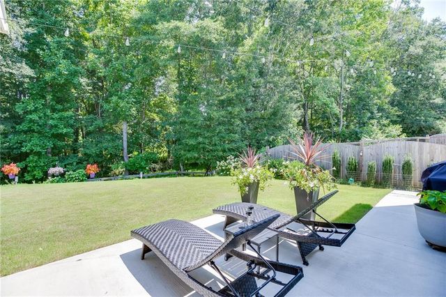 5915 Screech Owl Drive, Flowery Branch, GA 30542