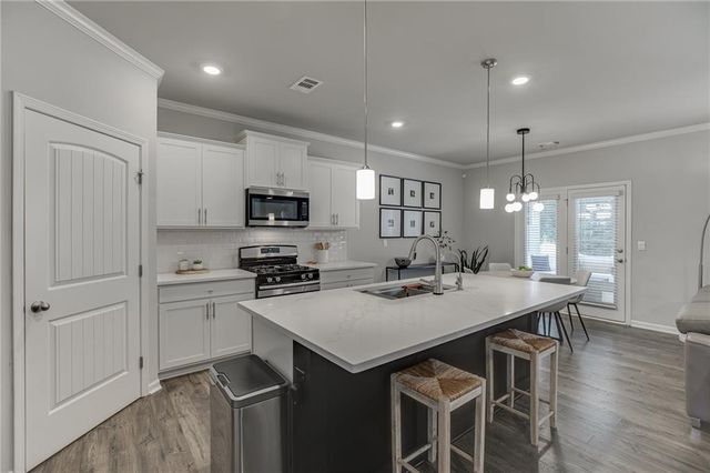 5915 Screech Owl Drive, Flowery Branch, GA 30542