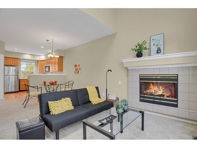 2916 W Long Cir D, Littleton, CO 80120