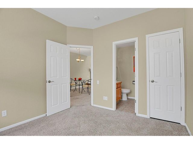 2916 W Long Cir D, Littleton, CO 80120