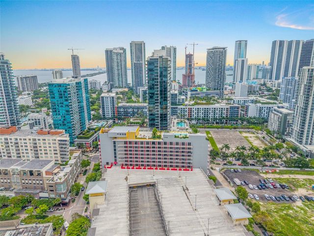 90 NE 32 1013, Miami, FL 33137