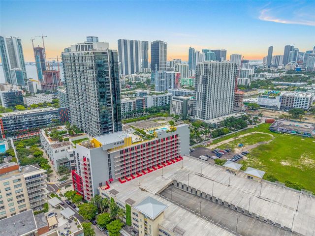 90 NE 32 1013, Miami, FL 33137
