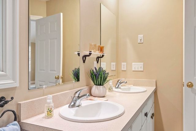 4 Forest Street, Georgetown, MA 01833