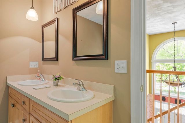 4 Forest Street, Georgetown, MA 01833