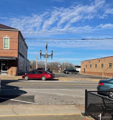 218 E 1st Street, Hermann, MO 65041