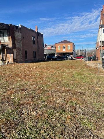 218 E 1st Street, Hermann, MO 65041