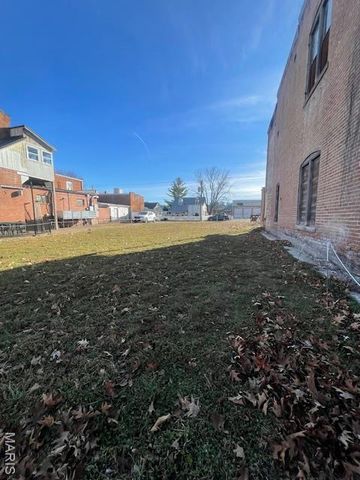 218 E 1st Street, Hermann, MO 65041