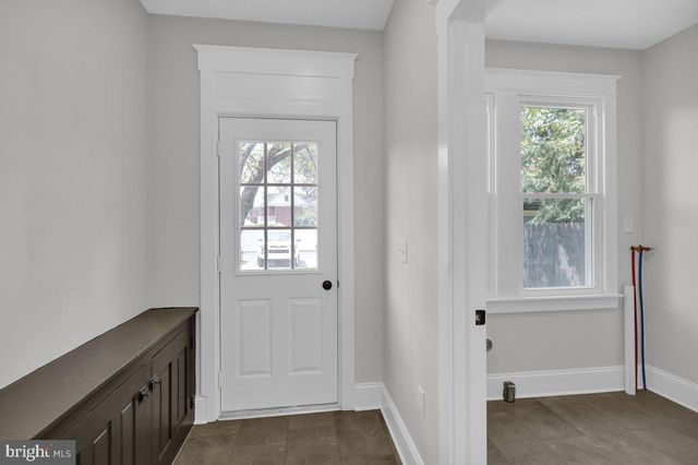424 WALNUT ST, Denver, PA 17517