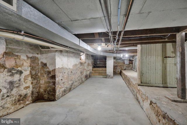 424 WALNUT ST, Denver, PA 17517
