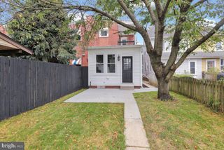 424 WALNUT ST, Denver, PA 17517