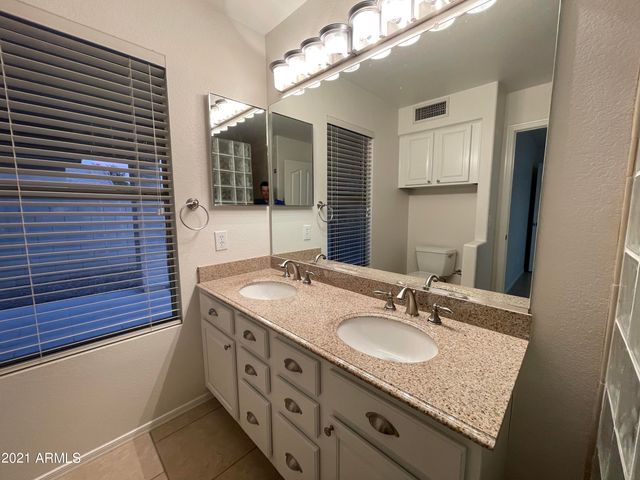 4709 E Abraham Lane, Phoenix, AZ 85050