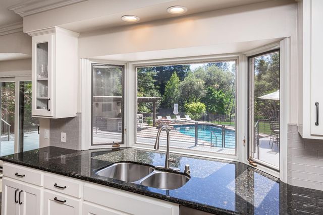6170 Via Madrid, Granite Bay, CA 95746