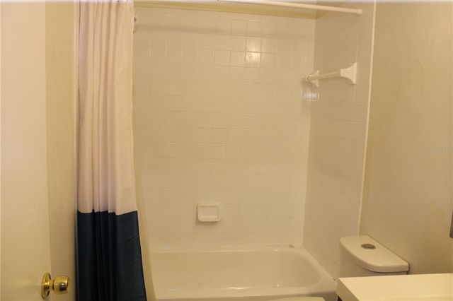 11111 BLOOMINGTON DRIVE, Tampa, FL 33635