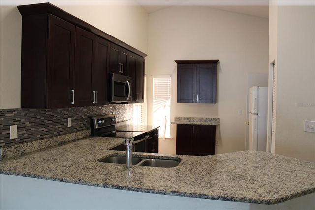 11111 BLOOMINGTON DRIVE, Tampa, FL 33635