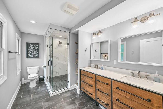 12515 Elmhurst PARKWAY, Elm Grove, WI 53122