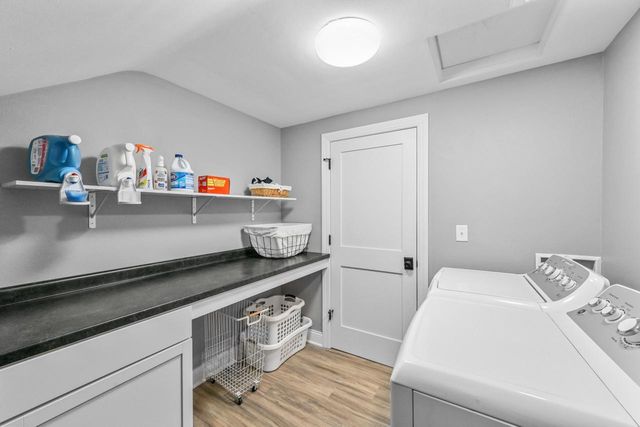 12515 Elmhurst PARKWAY, Elm Grove, WI 53122