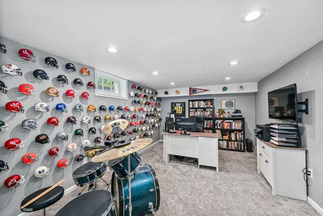 12515 Elmhurst PARKWAY, Elm Grove, WI 53122