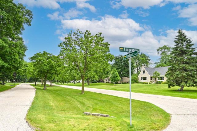 12515 Elmhurst PARKWAY, Elm Grove, WI 53122