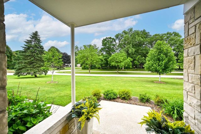 12515 Elmhurst PARKWAY, Elm Grove, WI 53122