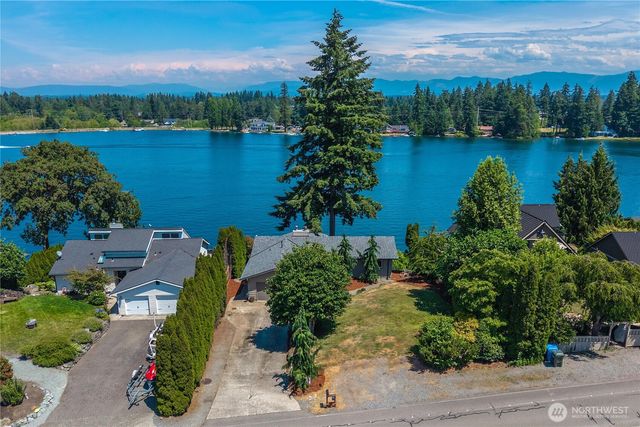 2505 211th Avenue E, Lake Tapps, WA 98391