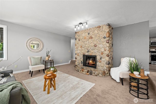 2505 211th Avenue E, Lake Tapps, WA 98391