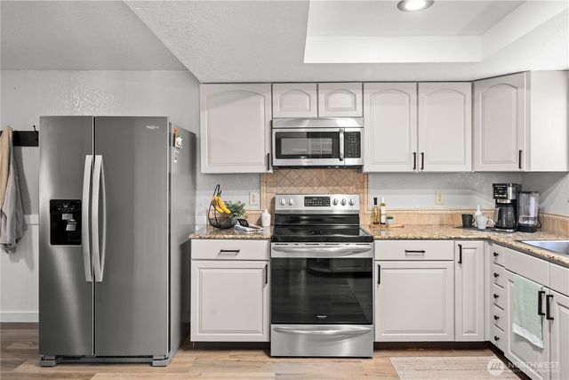 2505 211th Avenue E, Lake Tapps, WA 98391