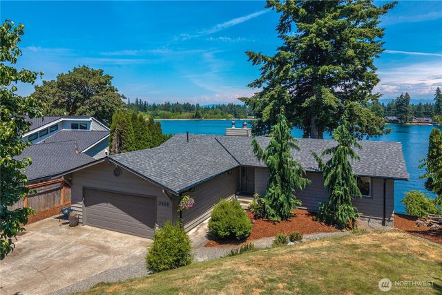 2505 211th Avenue E, Lake Tapps, WA 98391