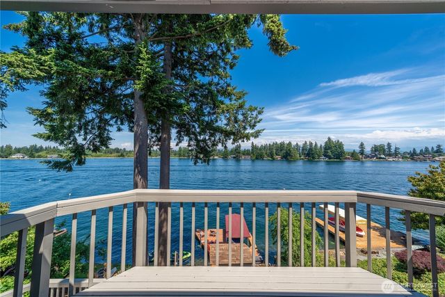 2505 211th Avenue E, Lake Tapps, WA 98391