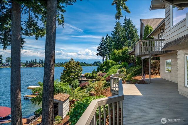 2505 211th Avenue E, Lake Tapps, WA 98391