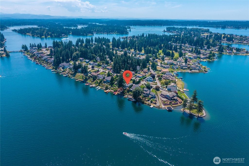 2505 211th Avenue E, Lake Tapps, WA 98391