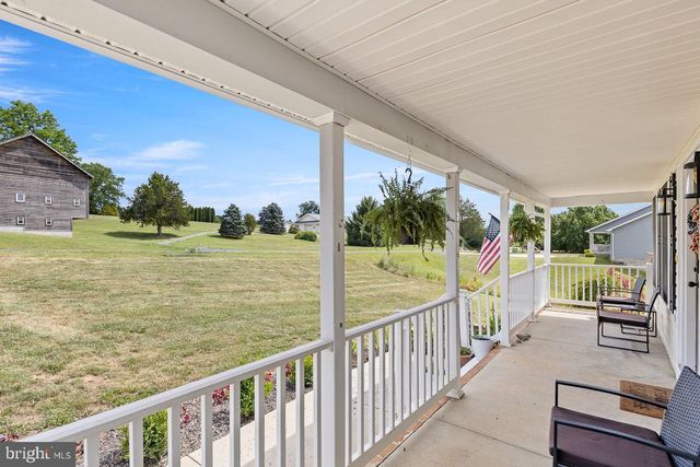 1233 COUNTRY BROOK RD, Toms Brook, VA 22660