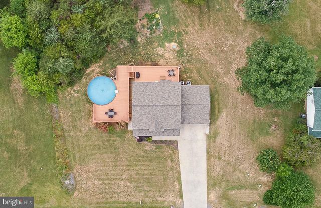 1233 COUNTRY BROOK RD, Toms Brook, VA 22660