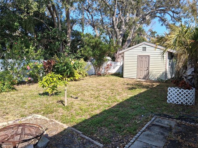 10939 103RD AVENUE, Seminole, FL 33778