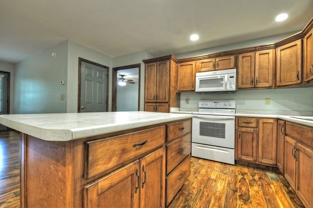 293 James Drive, Ellijay, GA 30540
