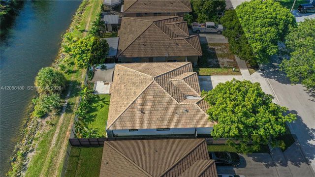20464 NW 19th Avenue, Miami Gardens, FL 33056