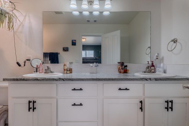 21 Cerulean Terrace, Eagle Point, OR 97524