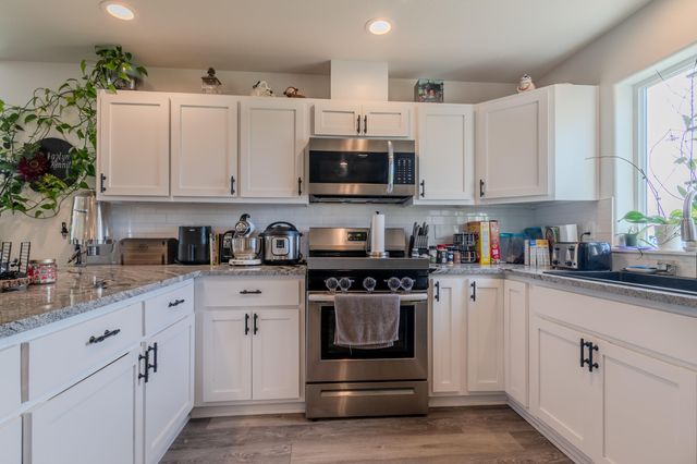 21 Cerulean Terrace, Eagle Point, OR 97524