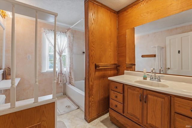 538 W 3rd Street, Mishawaka, IN 46544