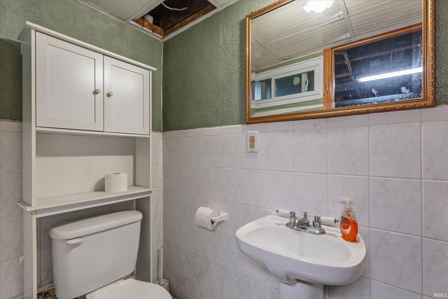 538 W 3rd Street, Mishawaka, IN 46544