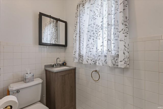538 W 3rd Street, Mishawaka, IN 46544