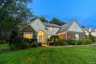 4583 Racewood Drive, Commerce Charter Township, MI 48382