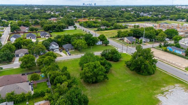 5200 Ramey Avenue, Fort Worth, TX 76105