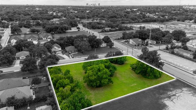 5200 Ramey Avenue, Fort Worth, TX 76105