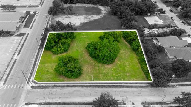 5200 Ramey Avenue, Fort Worth, TX 76105