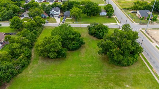 5200 Ramey Avenue, Fort Worth, TX 76105