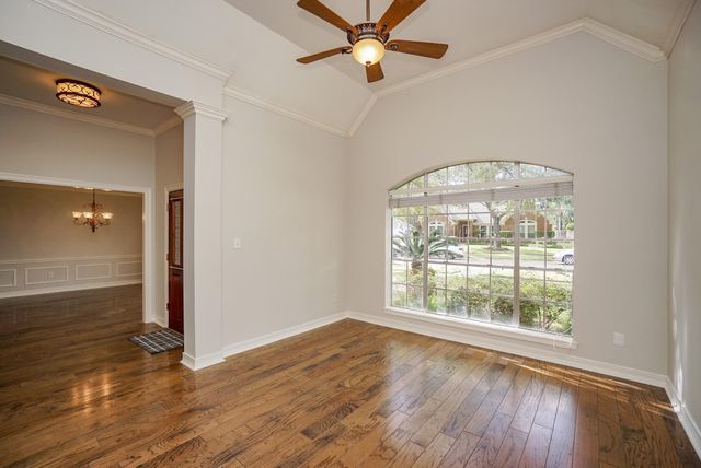 4923 Canterbury Lane, Sugar Land, TX 77479