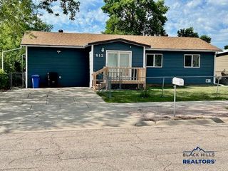 913 E ST FRANCIS, Rapid City, SD 57701